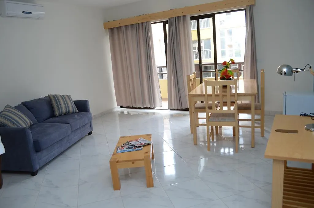Lt Aparthotel Praia