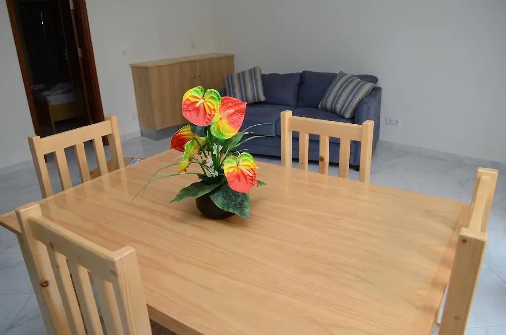 Lt Aparthotel Praia