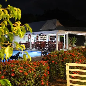 https://lutix-hotels.greaterantilleshotels.net