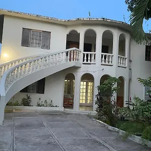 https://ocean-wave-negril.comcaribbean.com